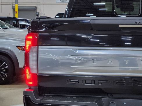 Used 2019 Ford F250 Platinum w/ Platinum Ultimate Package image 21