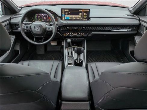 Used 2025 Honda Accord Sport image 18