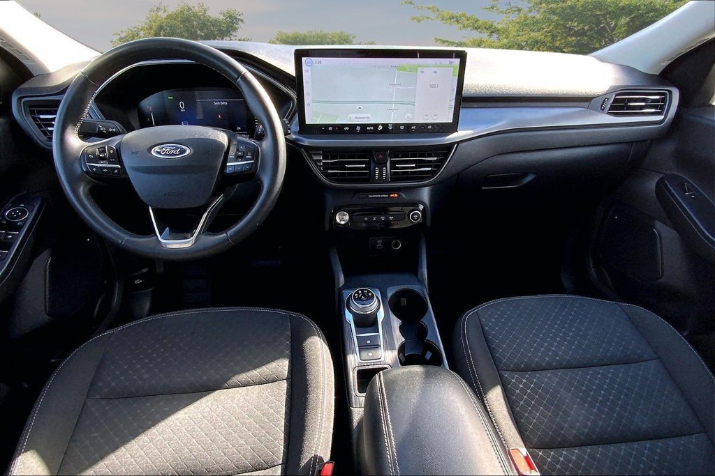 Used 2023 Ford Escape Active w/ Tech Pack #1 FWD image 7