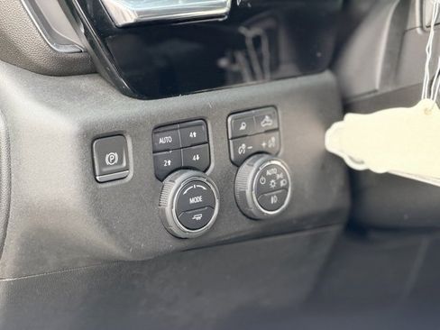 Used 2023 Chevrolet Silverado 1500 LTZ w/ LTZ Premium Package image 8