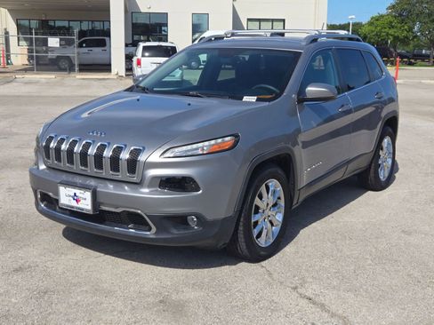 Used 2015 Jeep Cherokee Limited w/ Luxury Group AWD/4WD image 9
