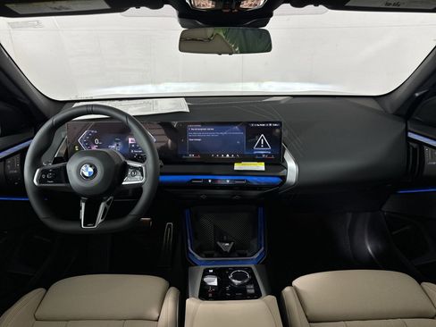 Used 2025 BMW X3 xDrive30i w/ M Sport Package image 15