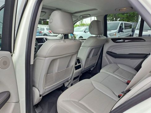 Used 2013 Mercedes-Benz ML 350 BlueTEC 4MATIC image 9