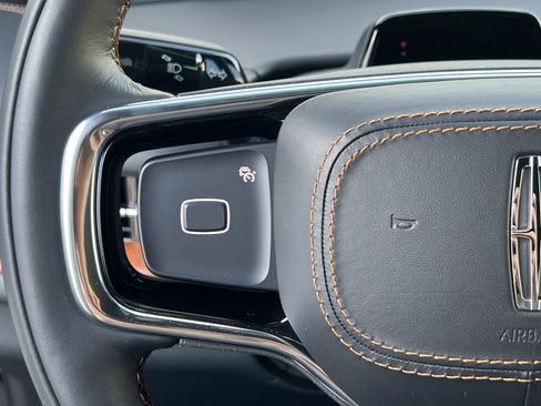 Certified 2025 Lincoln Navigator L Black Label image 16