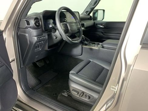 Used 2024 Toyota Land Cruiser image 32