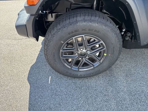 New 2026 Jeep Wrangler Unlimited Sport AWD/4WD image 9