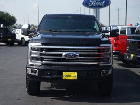 Used 2026 Ford F250 Platinum w/ Platinum Plus Package AWD/4WD image 3