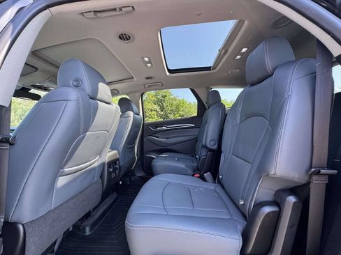 Used 2020 Buick Enclave Essence AWD/4WD image 15