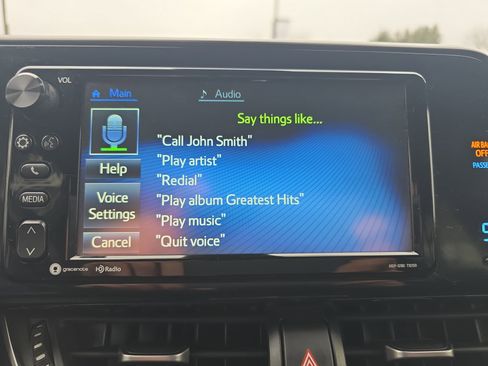 Used 2018 Toyota C-HR XLE image 32