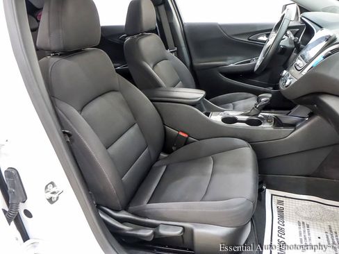 Used 2025 Chevrolet Malibu LT w/ Redline Edition FWD image 30