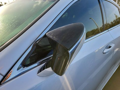 Used 2024 Lexus ES 350 w/ Premium Package image 7