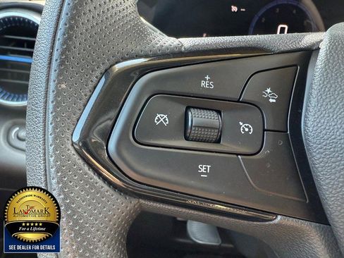 Used 2025 Chevrolet Trax LT image 10