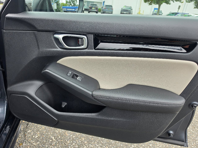 Used 2024 Honda Civic EX-L image 11