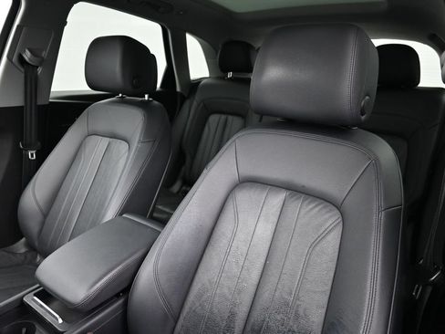 Used 2018 Audi Q5 2.0T Premium Plus w/ Premium Plus Package AWD/4WD image 5
