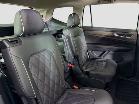 New 2026 Volkswagen Atlas SEL Premium R-Line AWD/4WD image 30