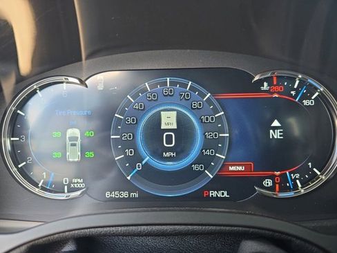 Used 2018 Cadillac Escalade Platinum image 18