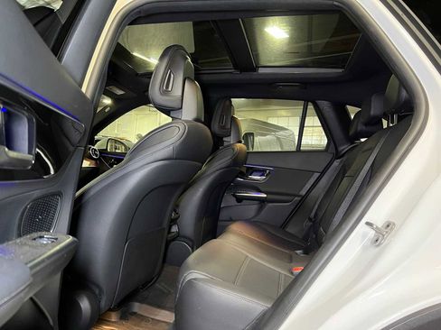 Certified 2025 Mercedes-Benz GLC 300 GLC 300 image 19