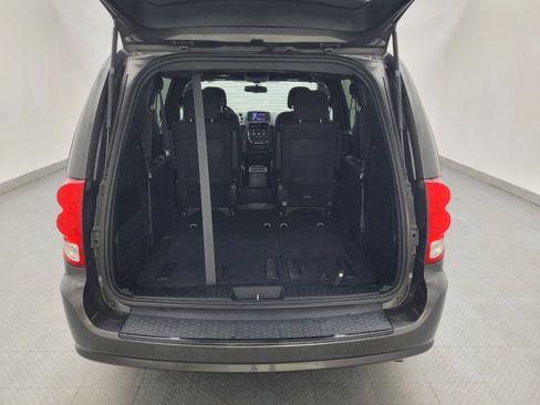 Used 2018 Dodge Grand Caravan SE FWD image 29