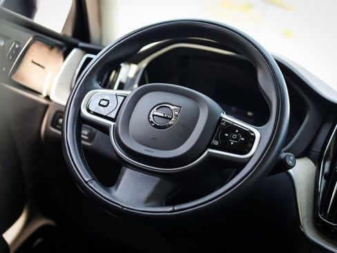 Used 2022 Volvo XC60 B5 Inscription w/ Advanced Package AWD/4WD image 31