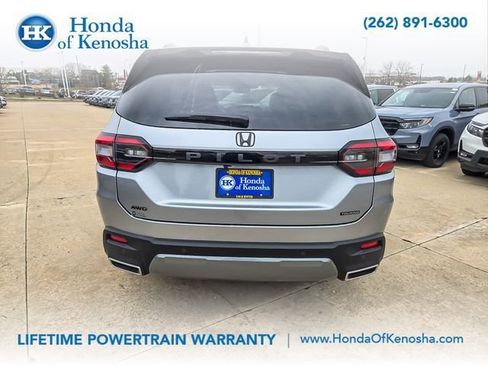 New 2026 Honda Pilot image 4