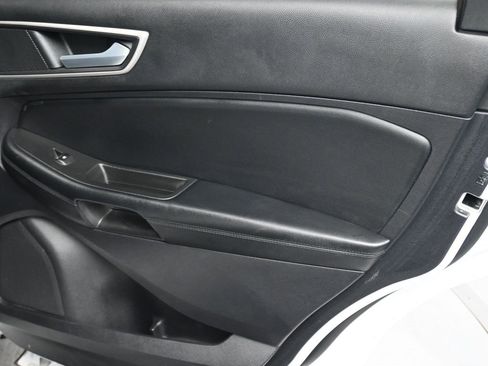 Used 2022 Ford Edge SEL image 30