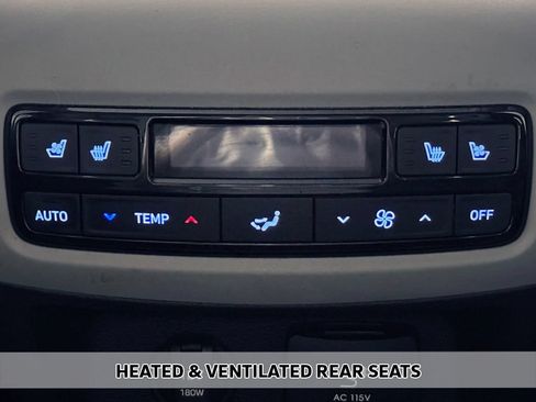 Used 2024 Hyundai Palisade SEL FWD image 11