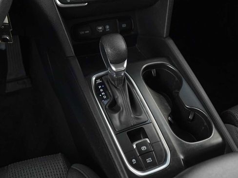 Used 2020 Hyundai Santa Fe SE FWD image 21