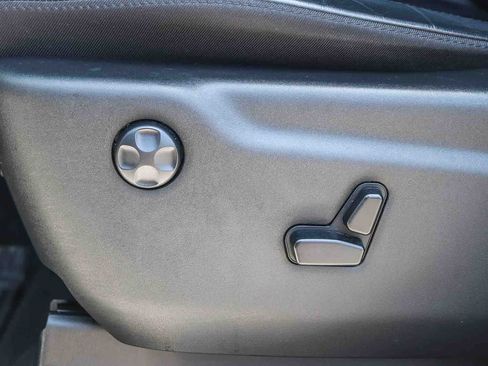Used 2020 Jeep Grand Cherokee Limited RWD image 21