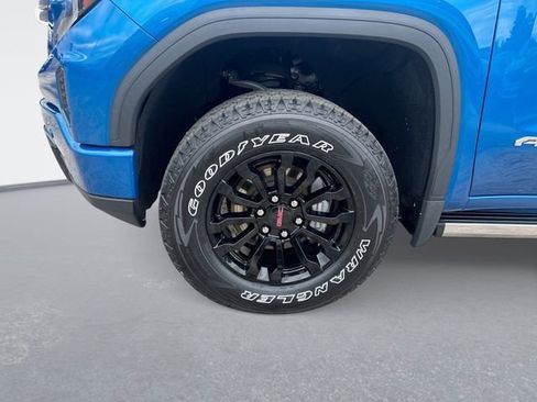 Used 2022 GMC Sierra 1500 AT4X AWD/4WD image 10