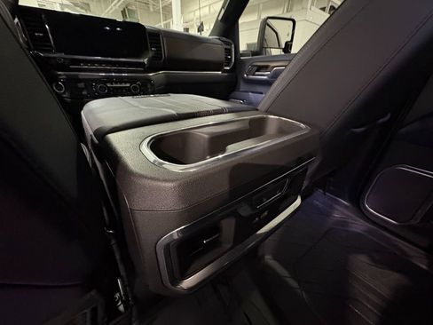 Used 2024 Chevrolet Silverado 2500 High Country w/ High Country Premium Package image 51