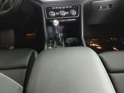 Used 2019 Volkswagen Atlas SEL AWD/4WD image 21