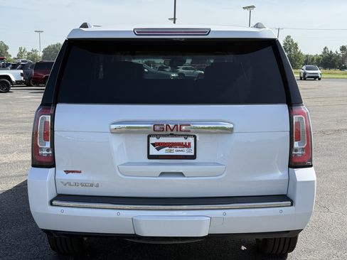 Used 2018 GMC Yukon Denali w/ Denali Ultimate Package AWD/4WD image 5
