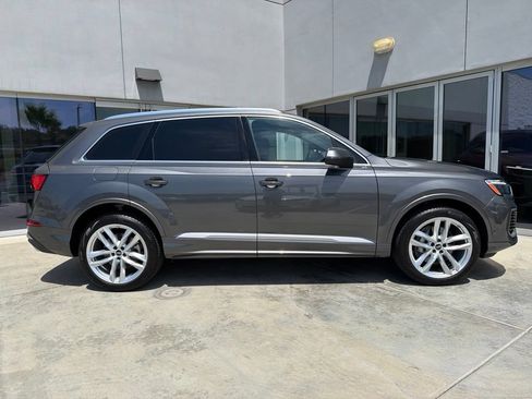 Used 2025 Audi Q7 3.0T Premium Plus AWD/4WD image 8