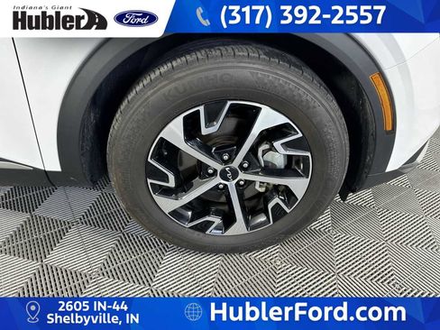 Used 2024 Kia Sportage EX FWD image 10