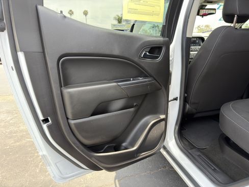 Used 2016 Chevrolet Colorado LT w/ LT Convenience Package RWD image 19