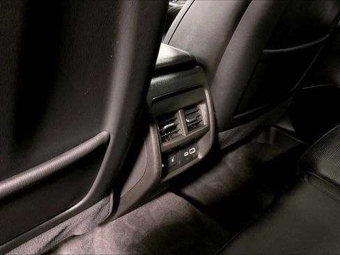 Used 2025 Cadillac XT4 Sport image 28