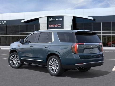 New 2026 GMC Yukon Denali w/ Denali Reserve Package AWD/4WD image 3
