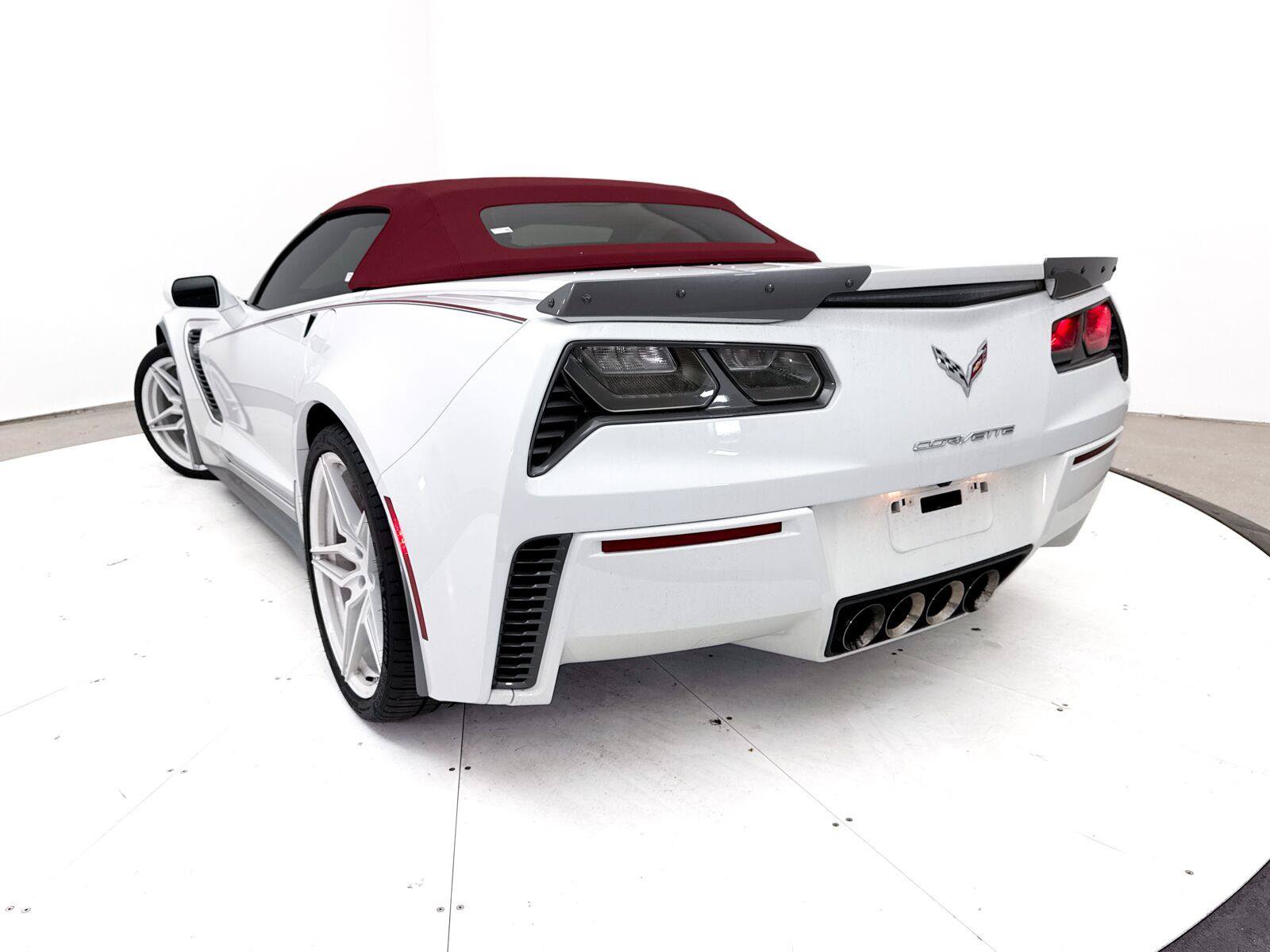 Used 2017 Chevrolet Corvette Z06 RWD image 7