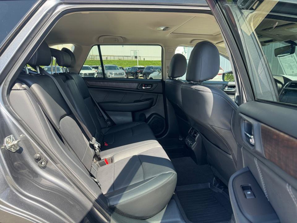 Used 2019 Subaru Outback 2.5i Limited AWD/4WD image 33