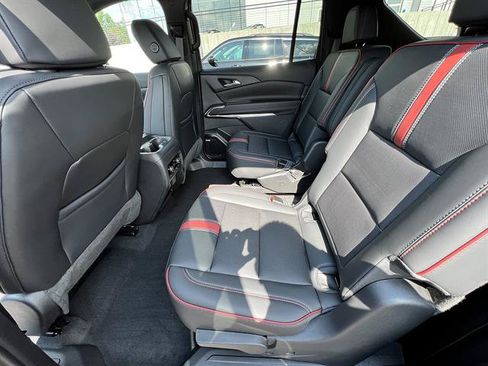 New 2027 Chevrolet Traverse RS w/ LPO, Floor Liner Package AWD/4WD image 16