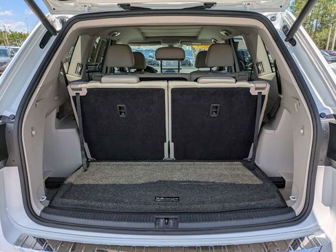 Used 2023 Volkswagen Atlas SEL AWD/4WD image 13