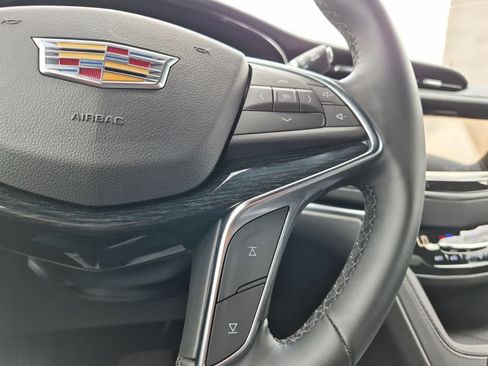 Used 2025 Cadillac XT5 Premium Luxury w/ Technology Package FWD image 24