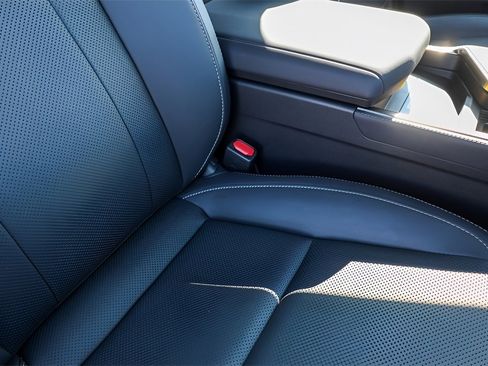 Used 2025 Lexus GX 550 image 22