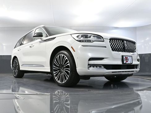 Used 2023 Lincoln Aviator Black Label w/ Dynamic Handling Package AWD/4WD image 61