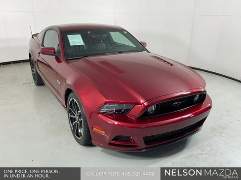 Used 2014 Ford Mustang GT Premium w/ Comfort Package RWD image 5