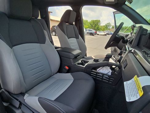 Used 2026 Toyota Tacoma TRD Sport AWD/4WD image 13