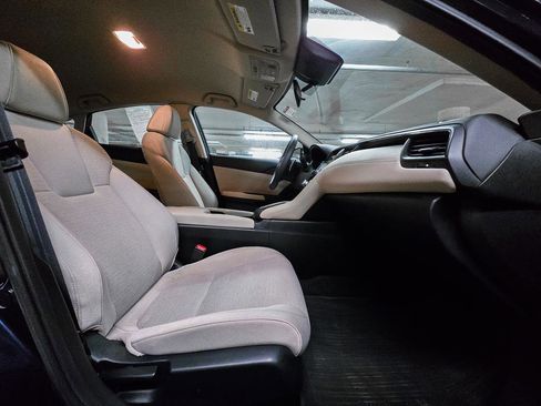 Used 2019 Honda Insight LX image 38