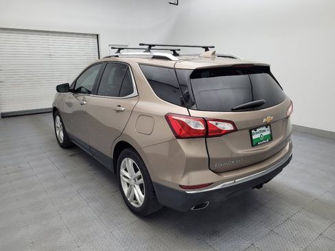 Used 2018 Chevrolet Equinox Premier FWD image 5