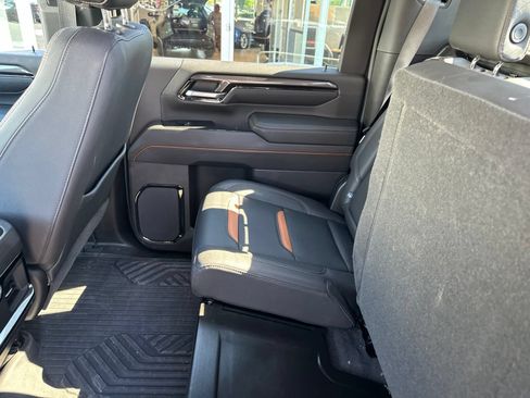 Used 2024 GMC Sierra 3500 AT4 w/ AT4 Premium Plus Package AWD/4WD image 18