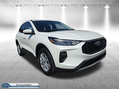 Used 2023 Ford Escape Active w/ Tech Pack #2 image 1